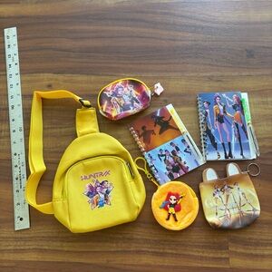Kpop Demon Hunter bumbag/sling bag set (6 piece set)